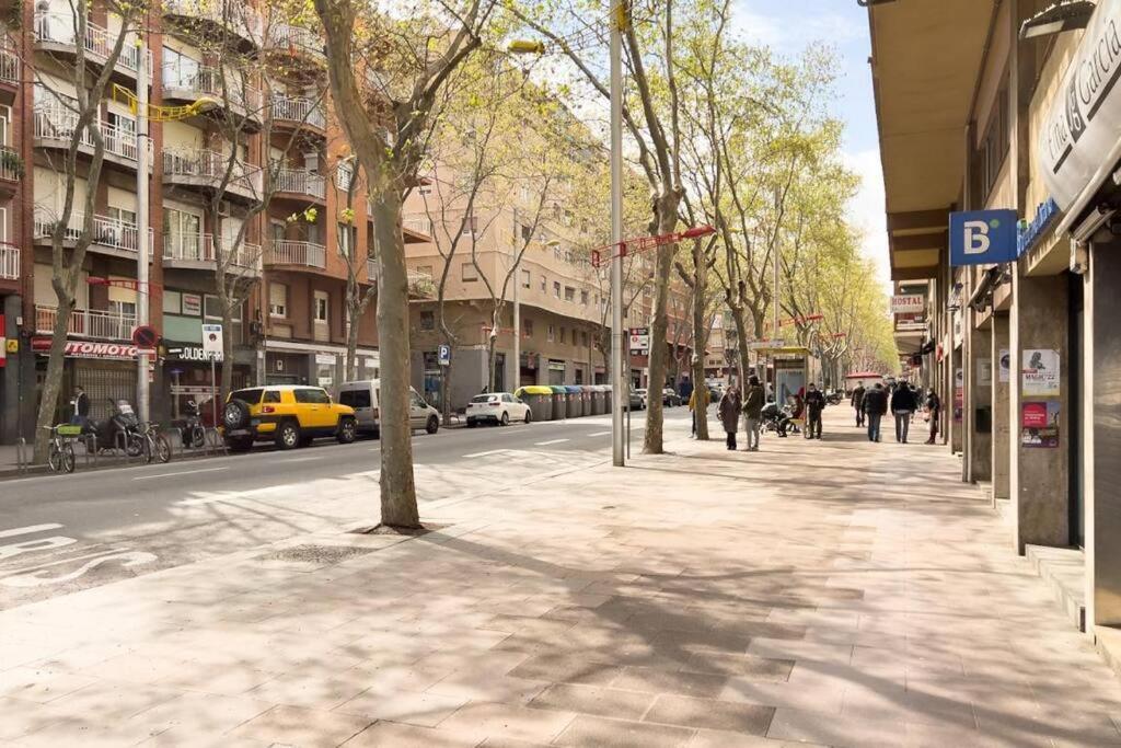 Bebarceloner Sant Andreu Apartments - 3 Bedrooms Esterno foto