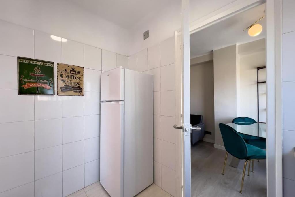 Bebarceloner Sant Andreu Apartments - 3 Bedrooms Esterno foto